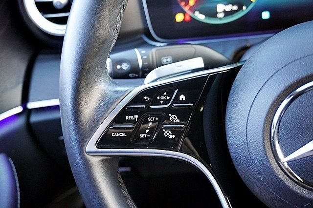 Used 2022  Mercedes-Benz E 350 image 33