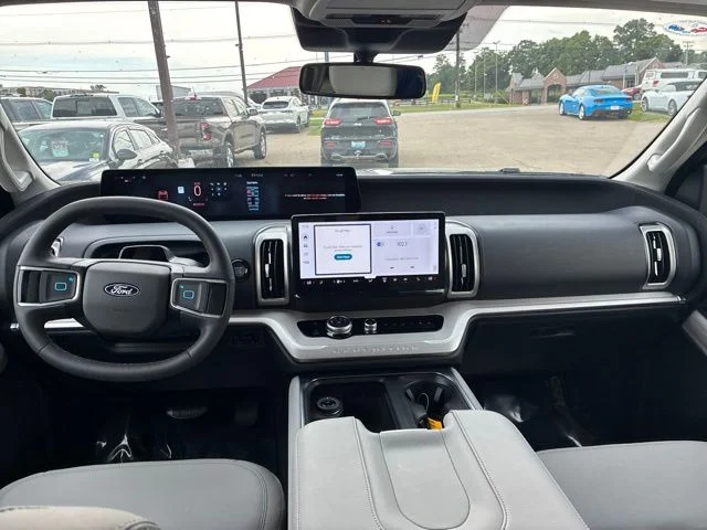 New 2027 Nocturnal Blue Metallic Ford Active image 26