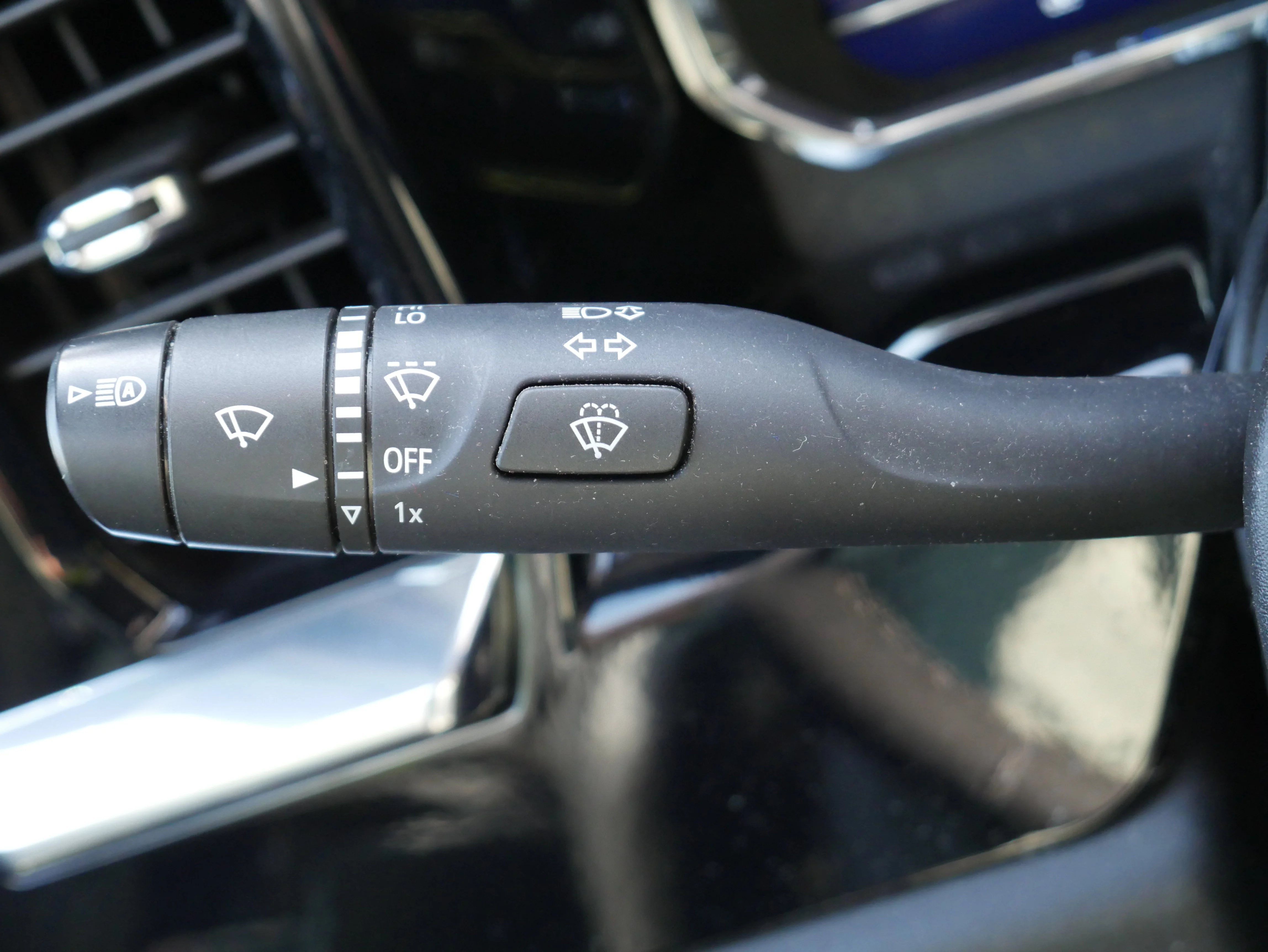 2024 Chevrolet Silverado 1500 RST - Photo 27