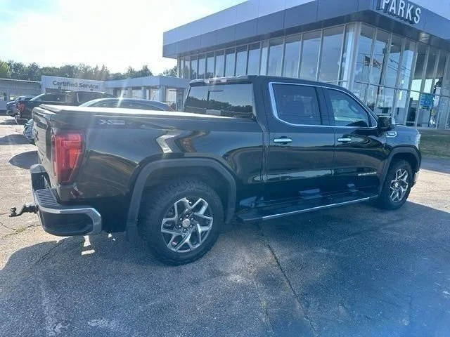 Used 2024 Onyx Black GMC SLT image 14