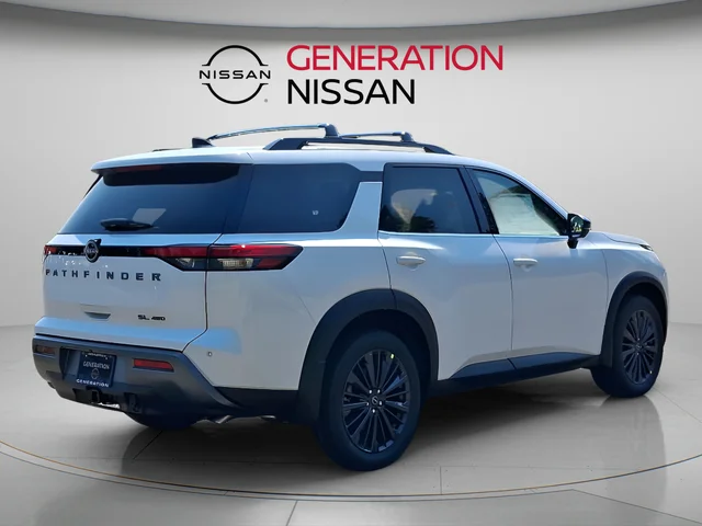 New 2026 Everest White Pearl TriCoat Nissan SL image 4