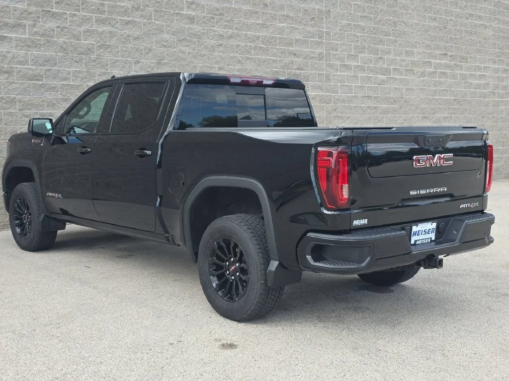 2023 GMC Sierra 1500 AT4X - Photo 11