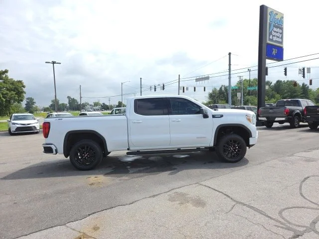 Used 2022 White GMC Elevation image 5