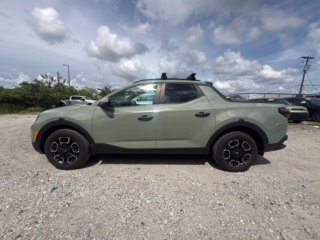 Used 2024 Green Hyundai SEL image 6