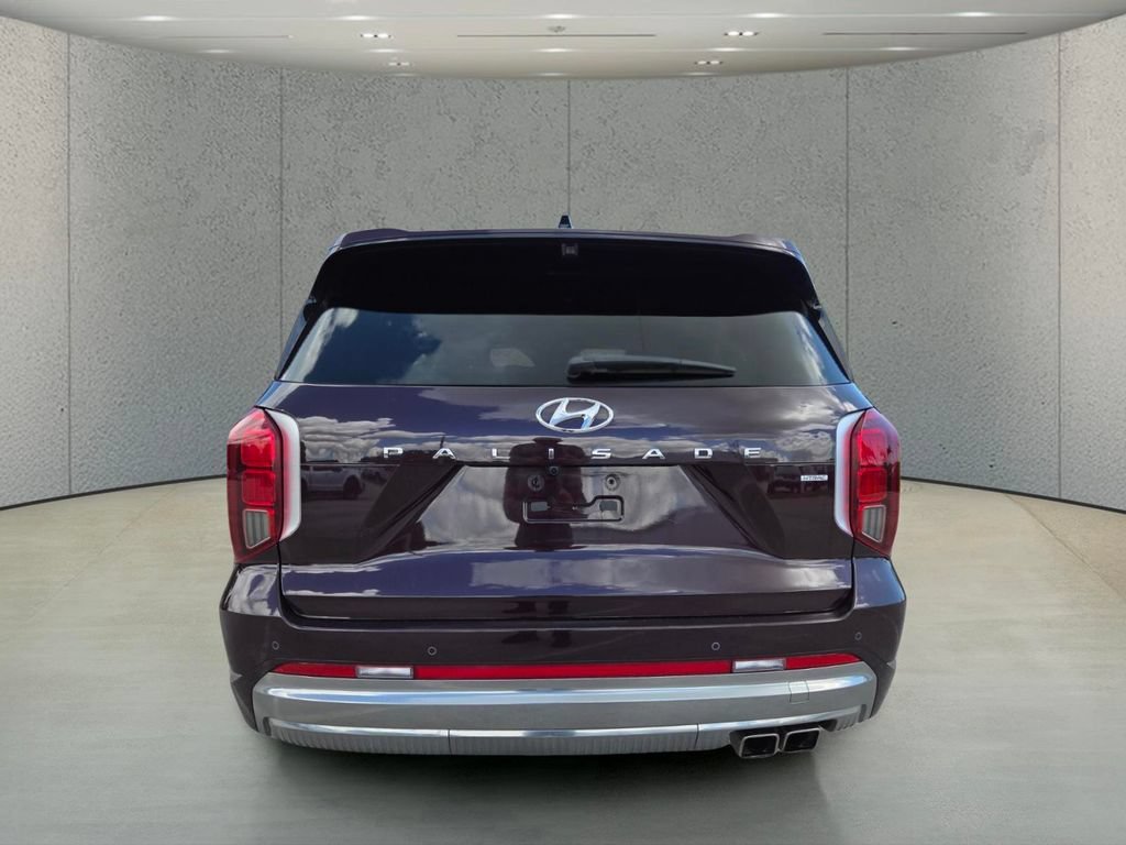 Used 2023 Sierra Burgundy Hyundai Calligraphy image 6