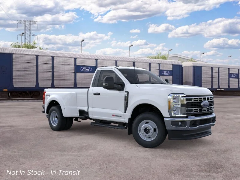 New 2026 Oxford White Ford F-350® XLT image 7