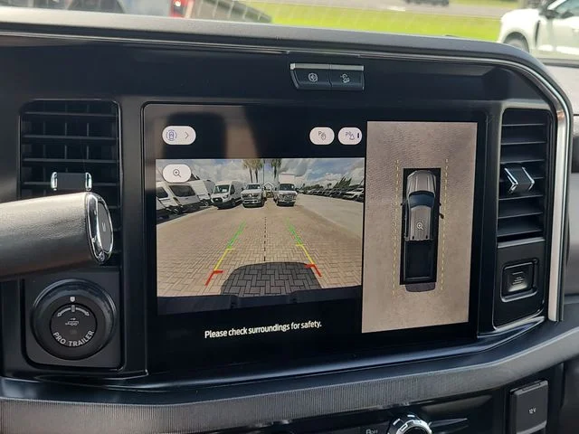 New 2026 Gray Metallic Ford Platinum image 25