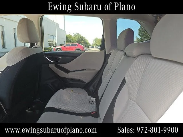 Used 2019 Green Subaru Base image 7