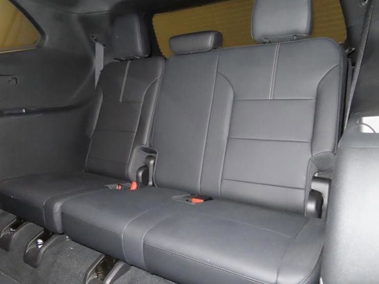Used 2024 Silver GMC Elevation image 5