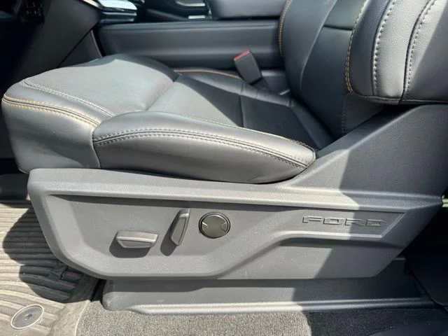 Used 2025 Gray Ford Tremor image 27