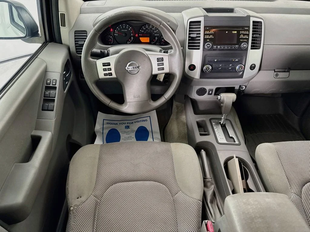 Used 2014 Glacier White Nissan SV image 25
