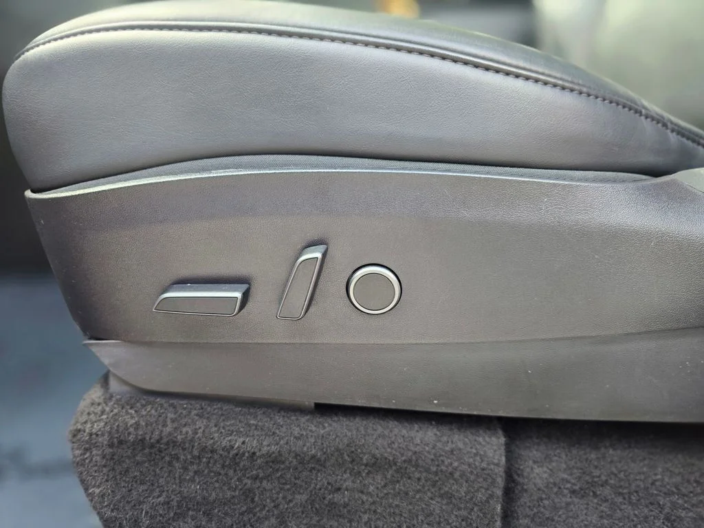 Used 2021 Red Tesla Long Range image 11