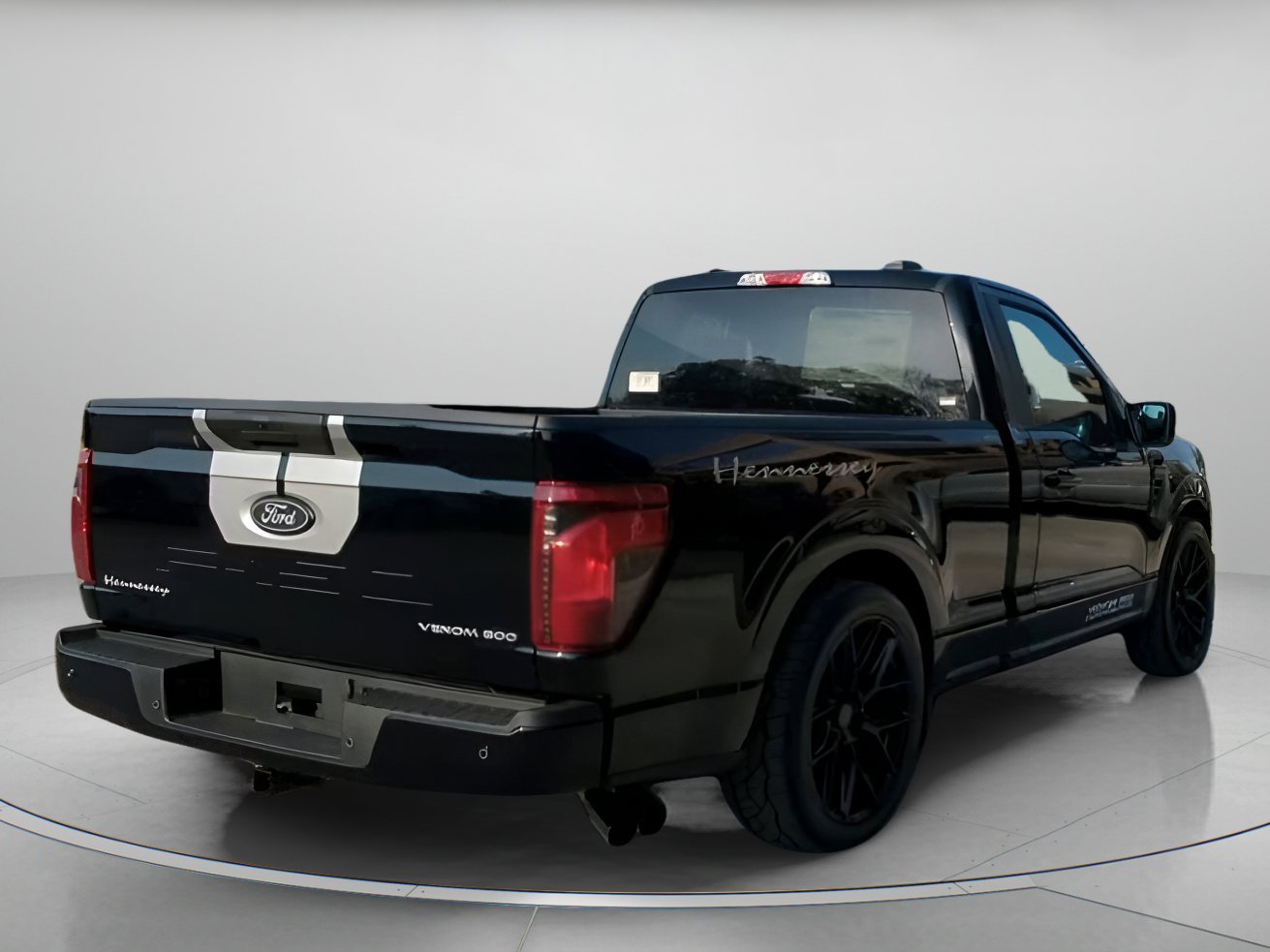 New 2026 Agate Black Metallic Ford XL image 24