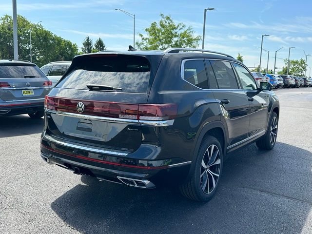 New 2026 Deep Black Pearl Volkswagen 2.0T SEL Premium R-Line image 4