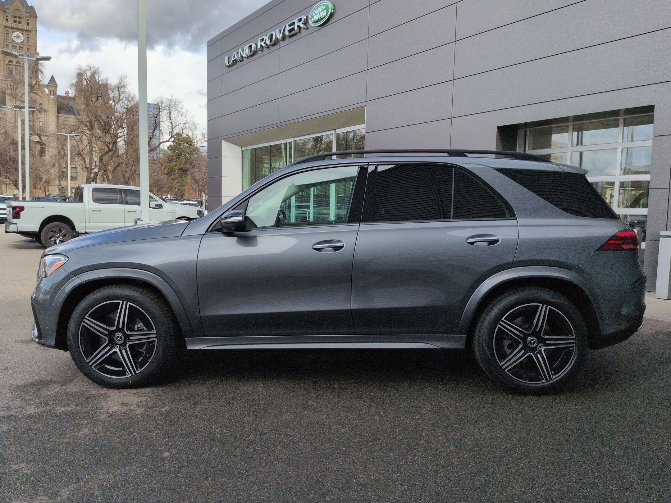 New 2026 Selenite Grey Metallic Mercedes-Benz GLE 450 image 24