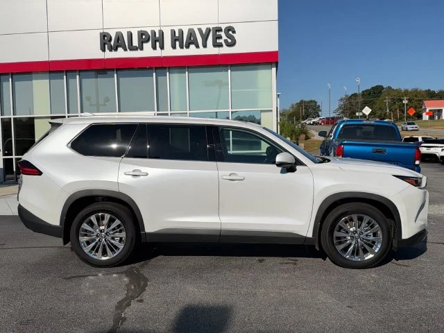 Used 2026 Beige Toyota Platinum image 2