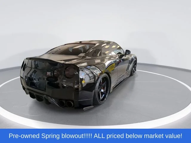 Used 2009 Black Nissan Premium image 8