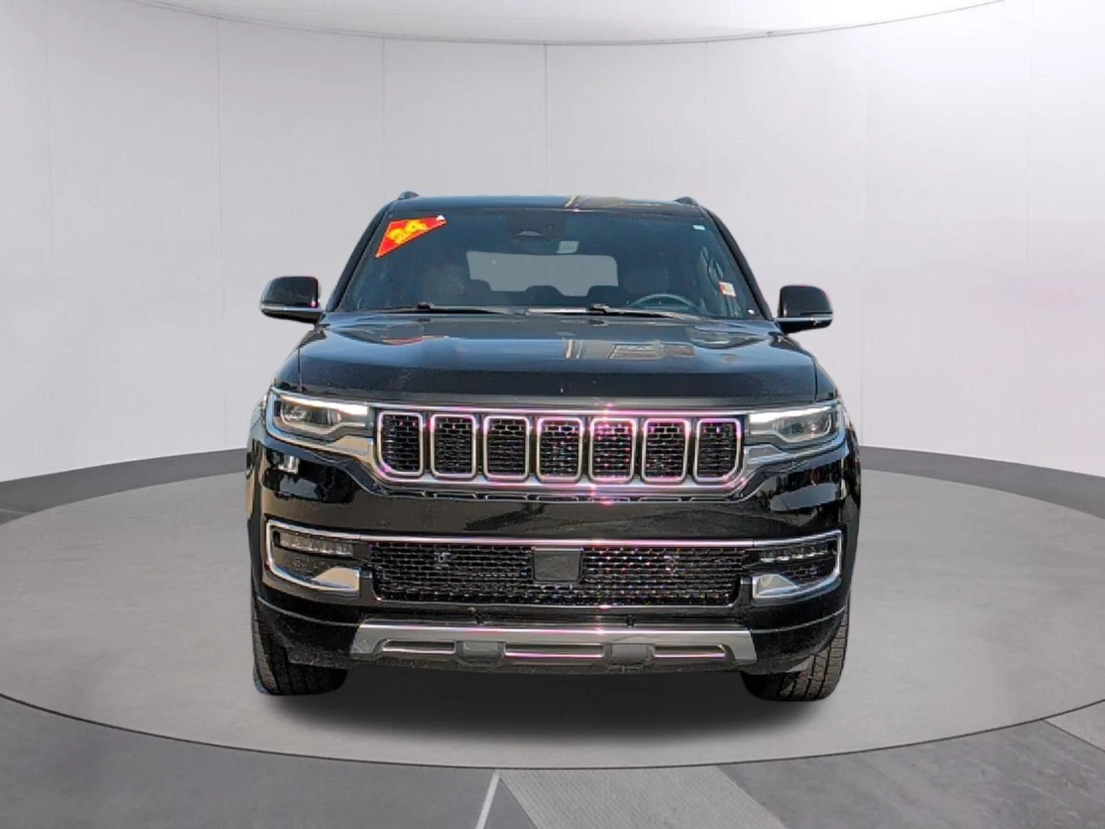 Used 2024 Diamond Black Crystal Pearlcoat Jeep Series III image 4