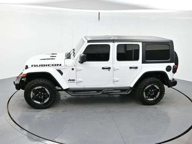 Used 2018 Bright White Clearcoat Jeep Rubicon image 32