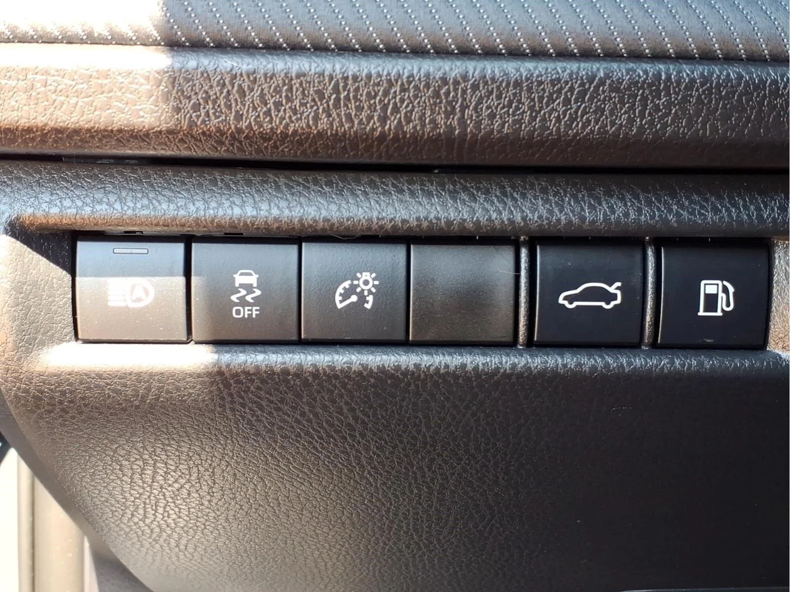 Used 2026 Underground Toyota SE image 19