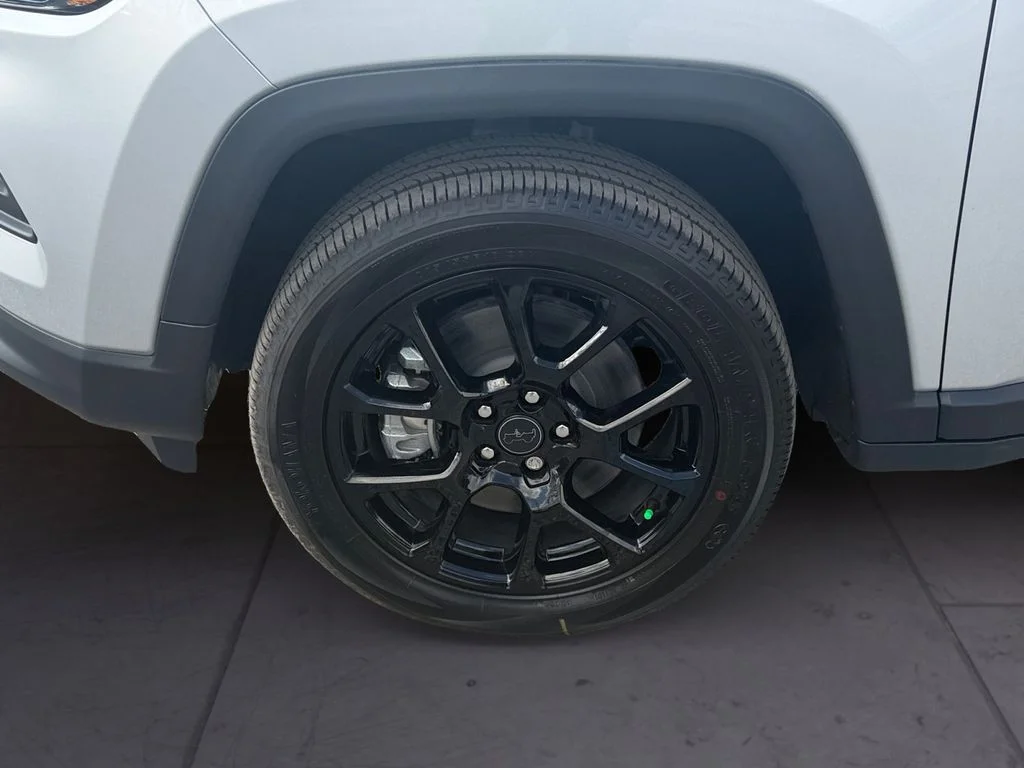New 2026 Silver Jeep Latitude image 9