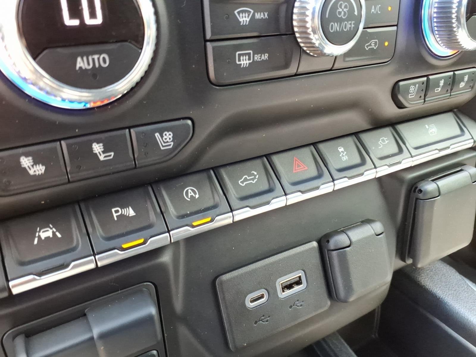 Used 2021 Onyx Black GMC SLT image 8