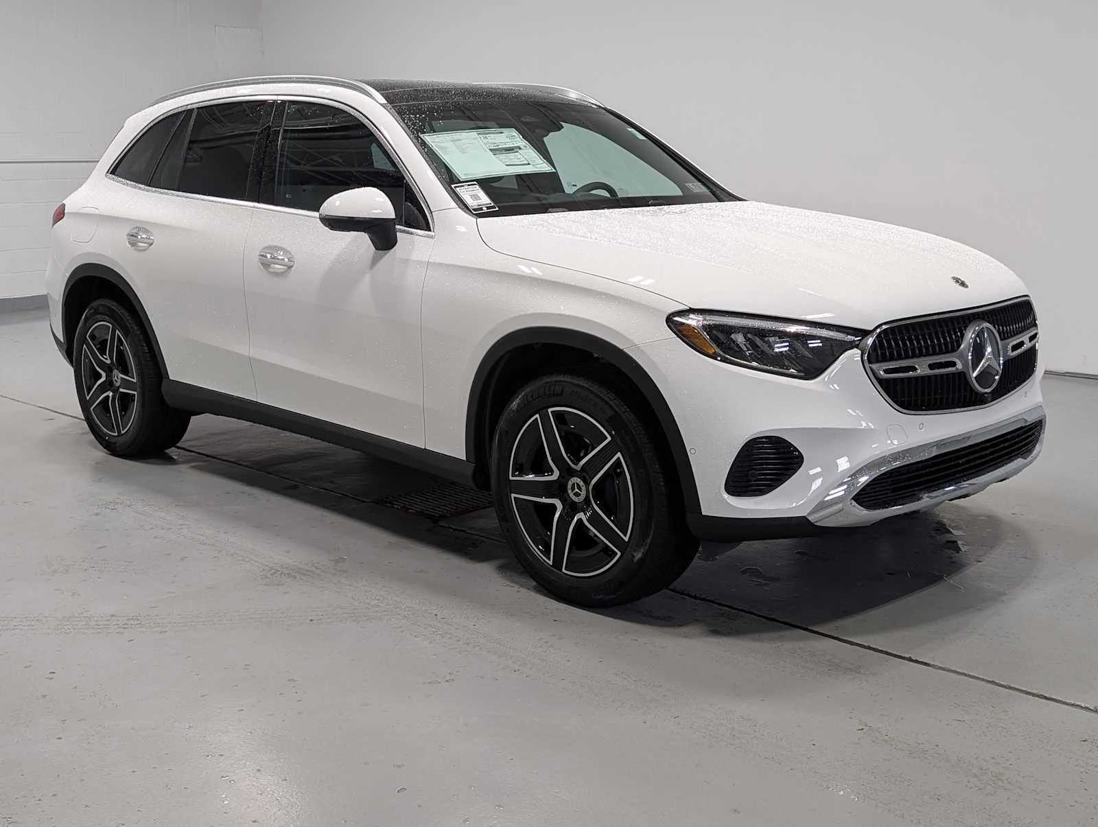 Used 2026 Polar White Mercedes-Benz GLC 300 image 6