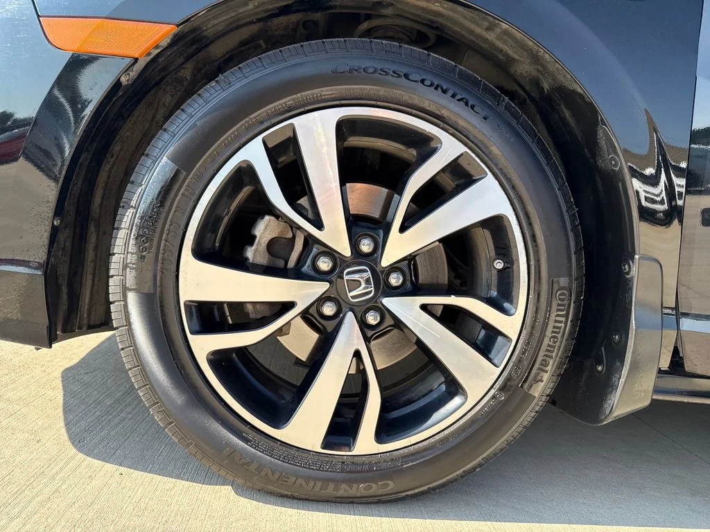 Certified Used 2018 Black Honda Elite image 27