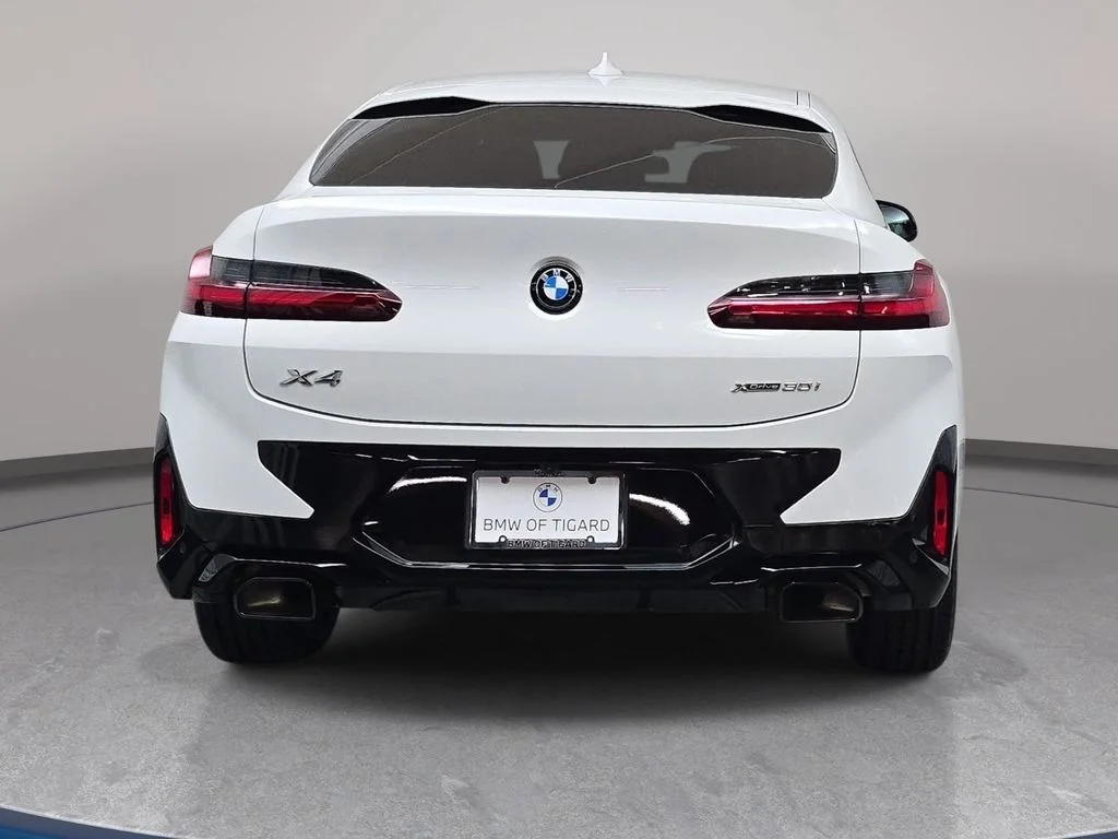 Used 2024 Alpine White BMW xDrive30i image 7