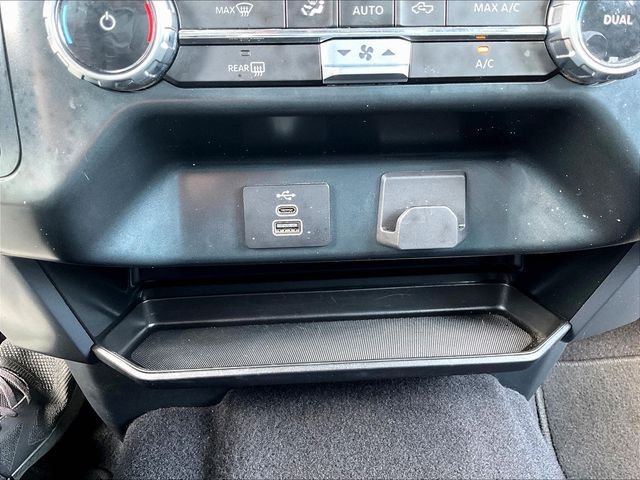 Used 2025 Black Ford XLT image 19
