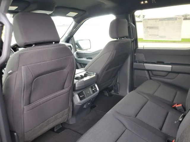 New 2026 Carbonized Gray Metallic Ford XLT image 10