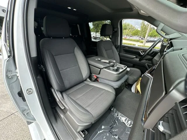 Used 2024 White GMC SLE image 26