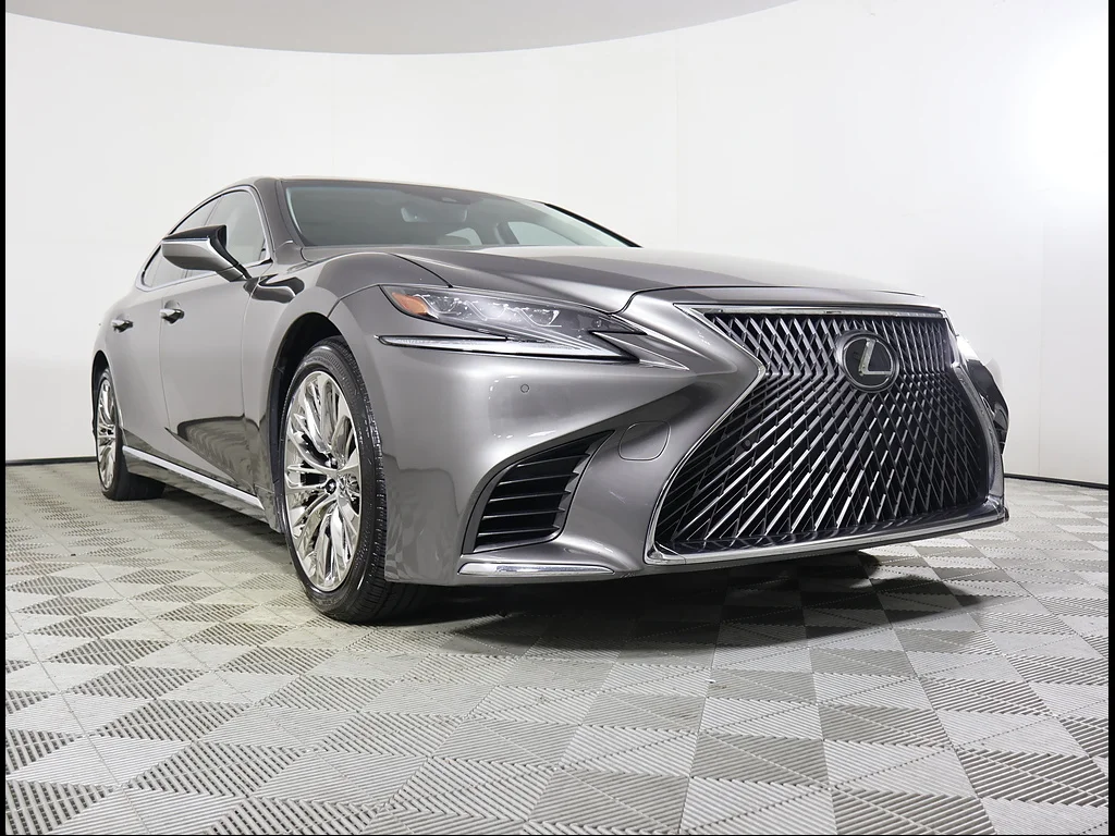 Used 2020 MANGANESE LUSTER Lexus Base image 1