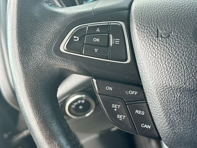 Used 2019 Black Ford SE image 42