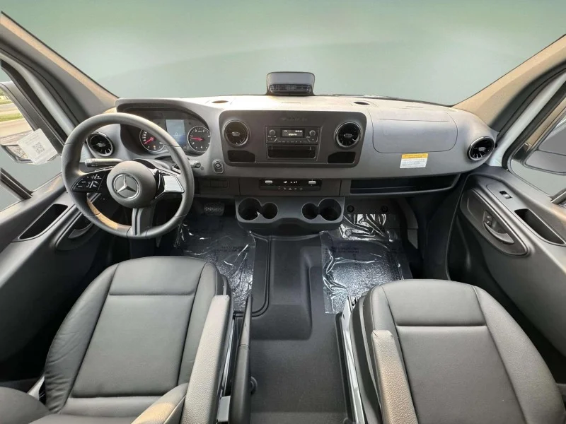 2025 Mercedes-Benz Sprinter Cargo Van Base - Photo 9
