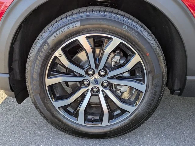 New 2026 Rapid Red Metallic Tinted Clearcoat Ford ST-Line image 11