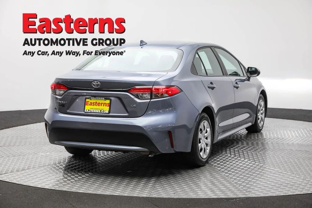 Used 2022 Gray Toyota LE image 5