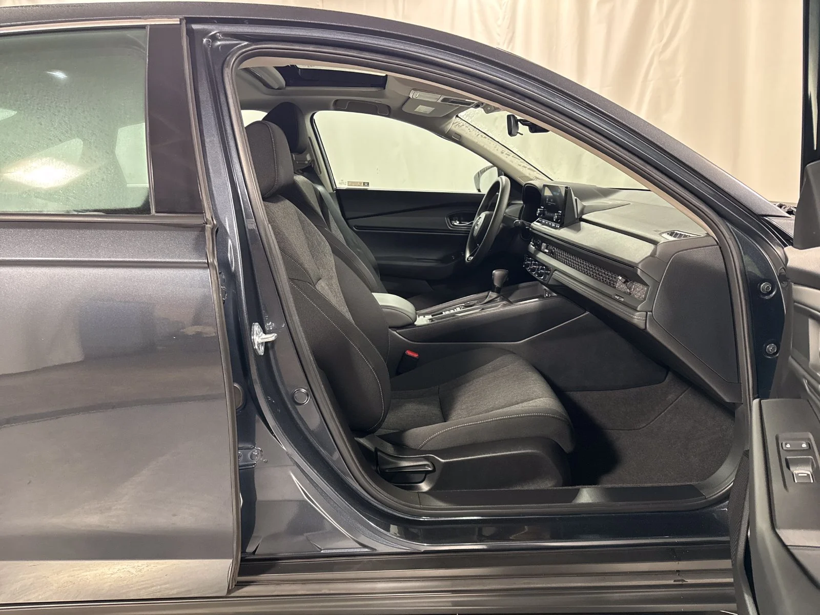 2023 Honda Accord EX - Photo 11