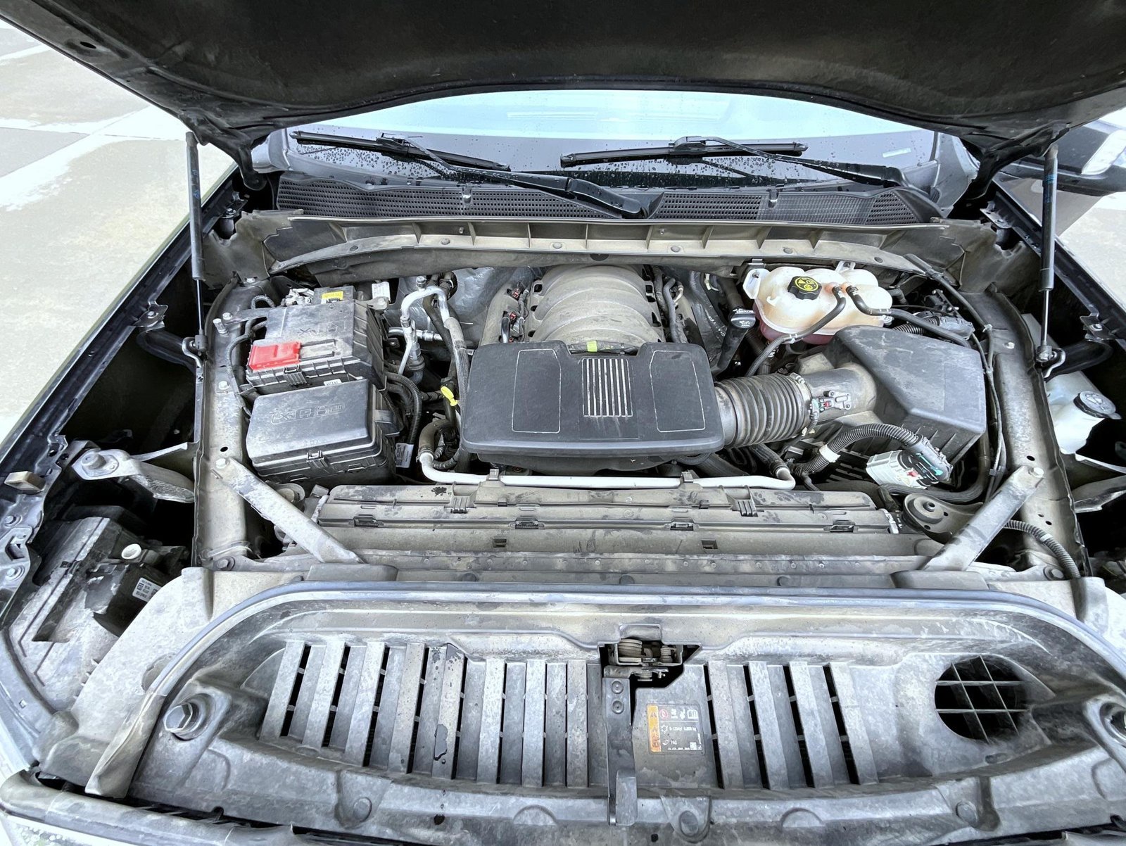 Used 2022 Silver GMC Denali image 25