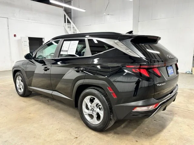Used 2024 Black Hyundai SEL image 5