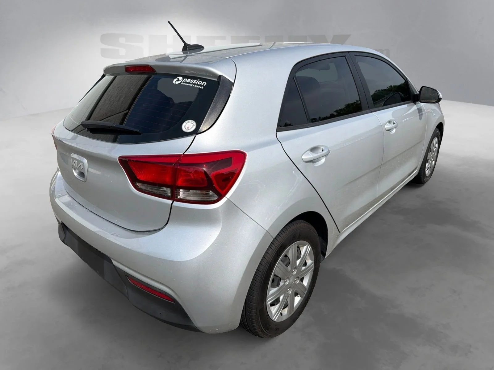 Used 2022 Silver Kia S image 14