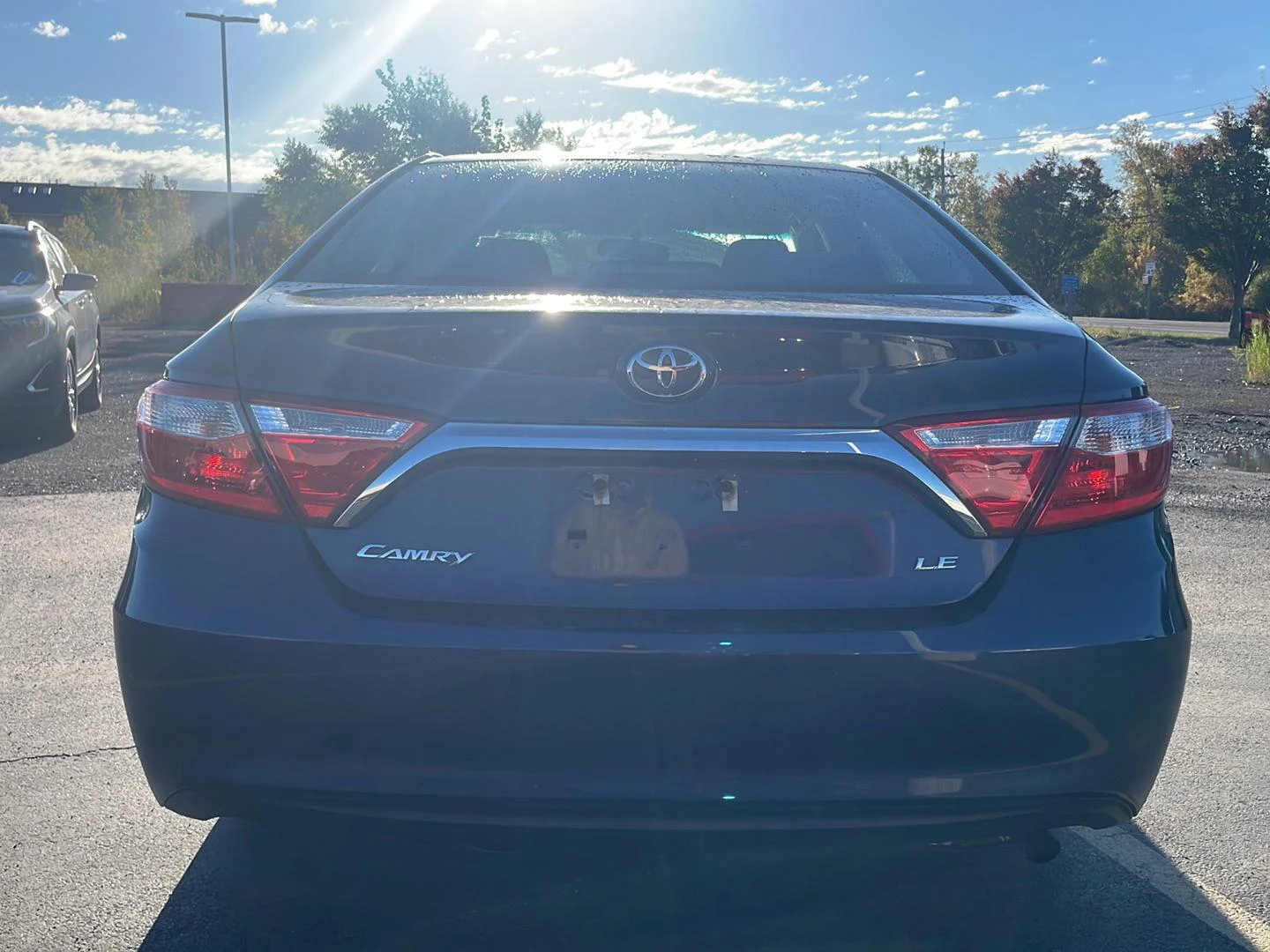 Used 2017 Parisian Night Pearl Toyota SE image 8
