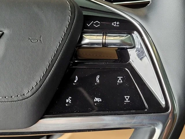 2025 Cadillac Escalade IQ Sport 2 - Photo 25