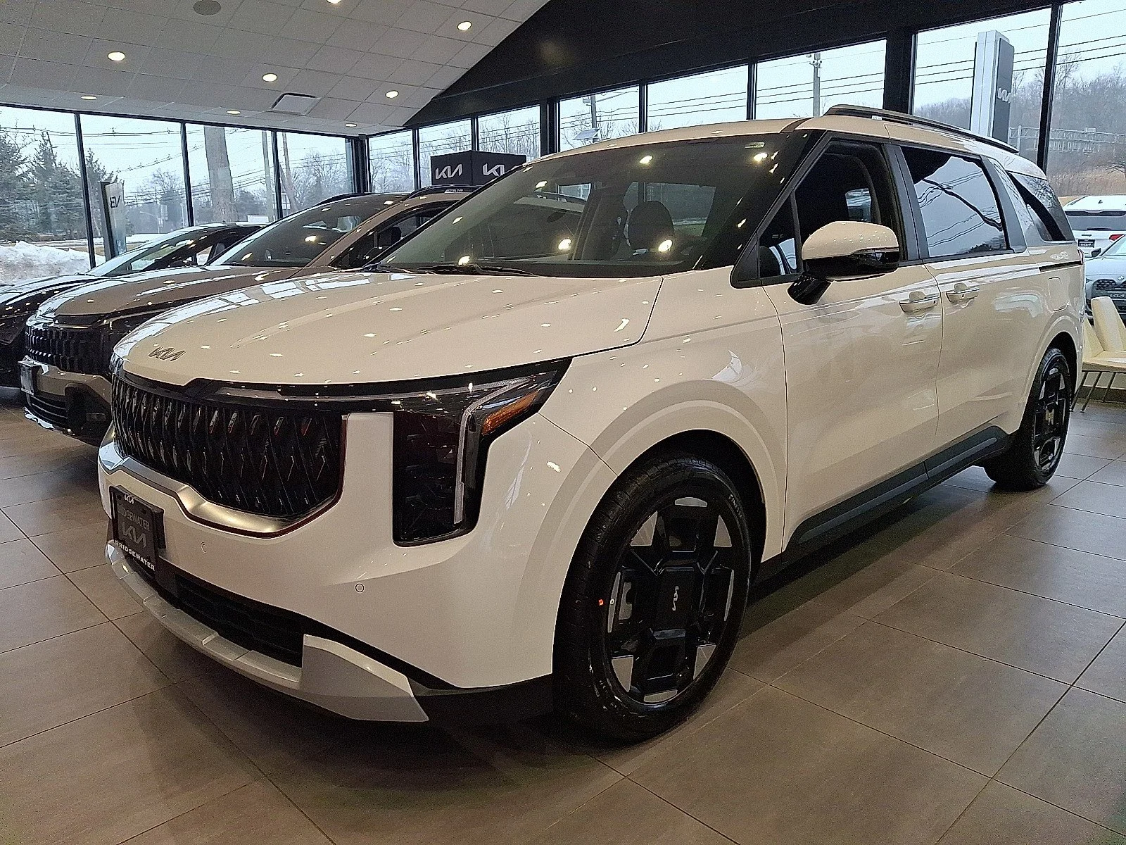 New 2026 Snow White Pearl Kia EX image 2
