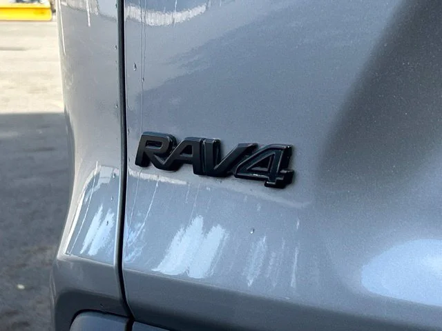 Used 2024 Silver Toyota XLE image 5