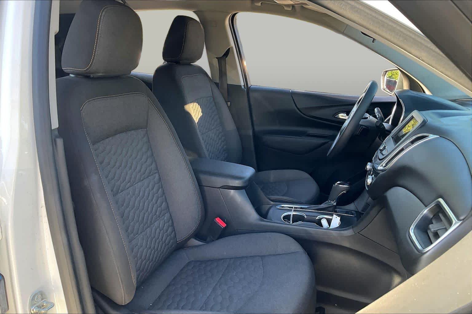 Used 2021 Summit White Chevrolet LT image 8