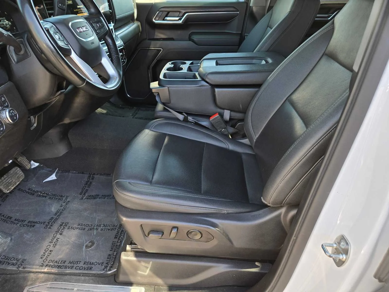 Used 2024 Summit White GMC SLT image 23