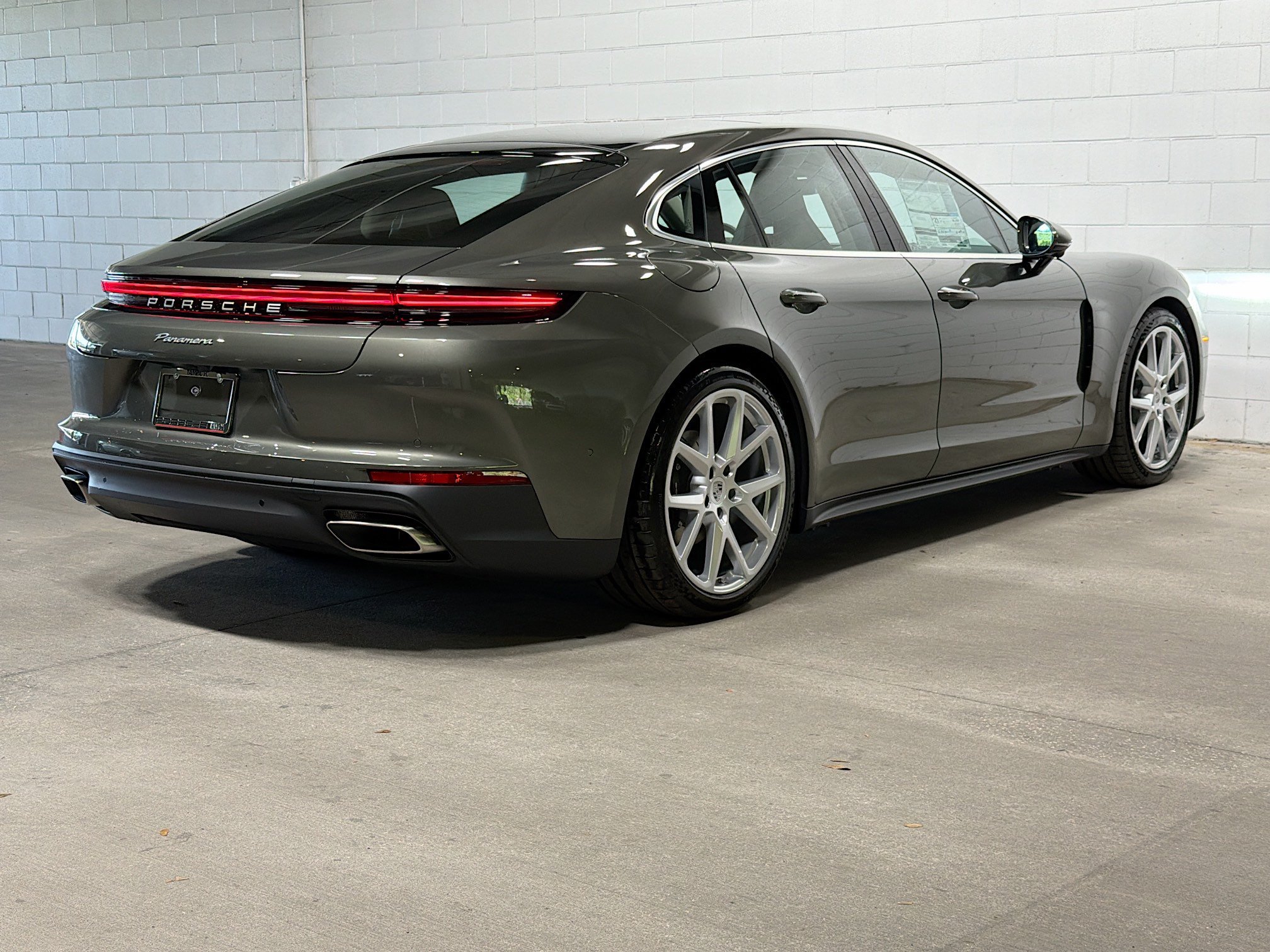 New 2026 Aventurine Green Metallic Porsche  image 7