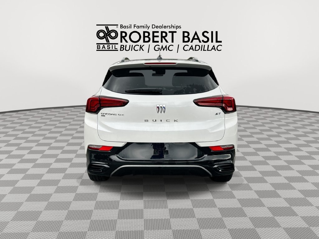 Used 2024 Off-white Buick Sport Touring image 7