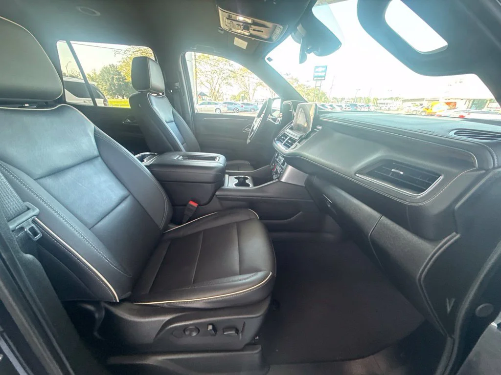 Used 2024 Midnight Blue Metallic Chevrolet Premier image 37